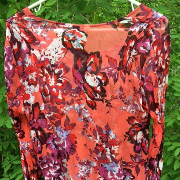 Beautiful Gauze like NWOT Lucky Brand Top M - Picture 2 of 5